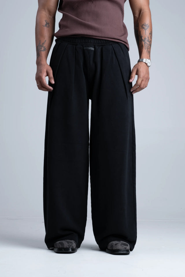RX PLEATED SWEATPANT - BLACK