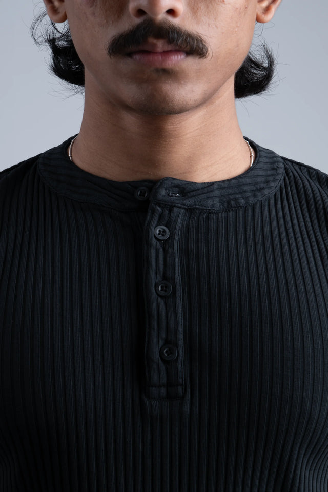 RX RIB HENLEY HALFSLEEVE - BLACK