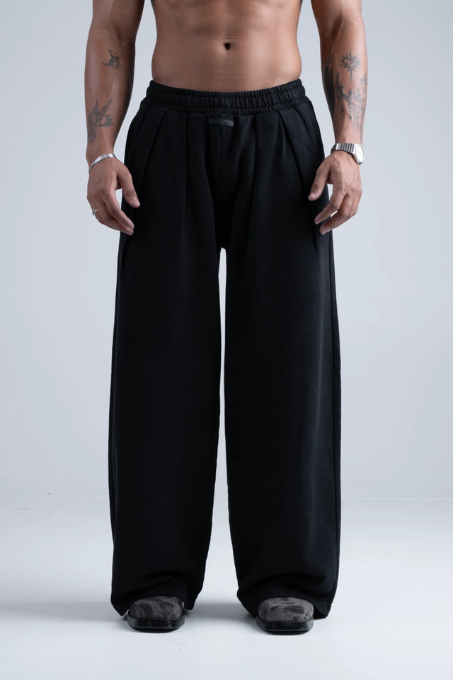 RX PLEATED SWEATPANT - BLACK